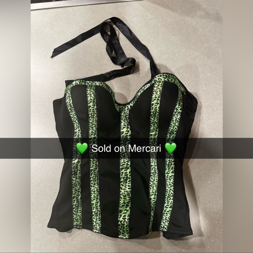 SOLD!! Vintage Hot Topic Morbid Threads 36D Corset Top